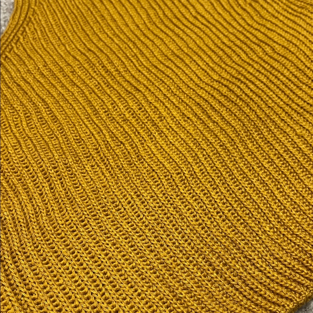 NWOT Love Tree Knit Razorback Top - Picture 4 of 7